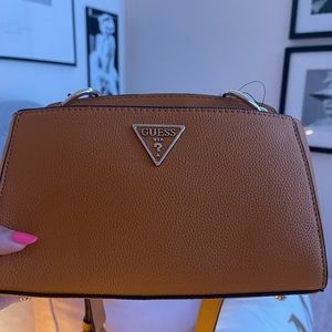 Guess shoulder bag!